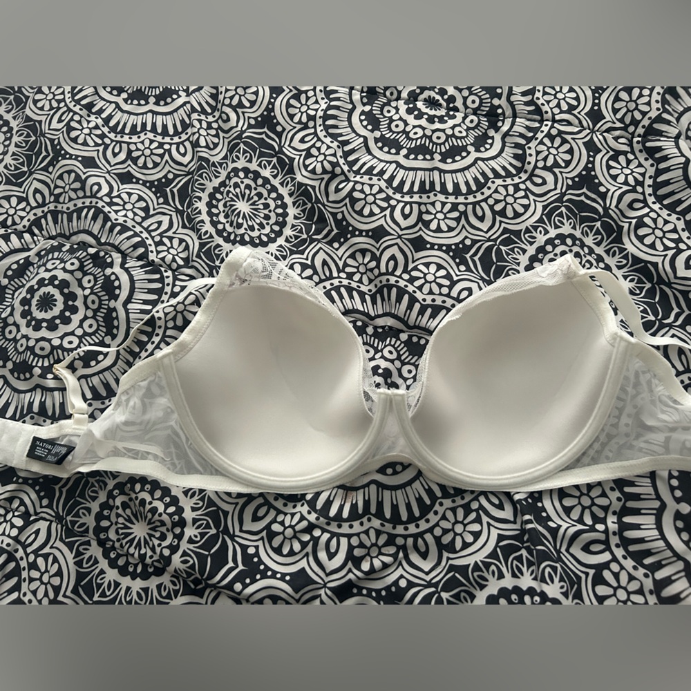 Natori Bra 36DD - Picture 2 of 3